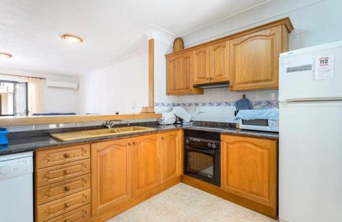 Colonia Sant Jordi Apartamento | M0 Práctico y Sencillo Apartamento a 100 m de las mejores playas de Mallorca