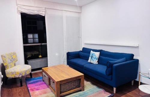 Santiago de Surco Apartamento | M23 DPTO 2 DORM - 2 BAÑOS CERCA EMBAJADA USA con COCHERA