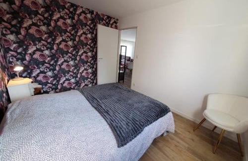 Acquigny Casa | ma jolie maison , jardin privé , non accessible personne à mobilité réduite