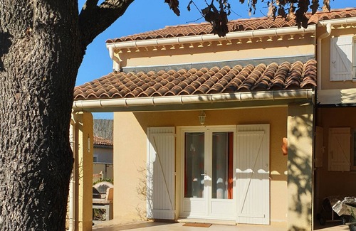 Entrechaux Casa | MACALOU 1 terraced house with private heated swimming pool