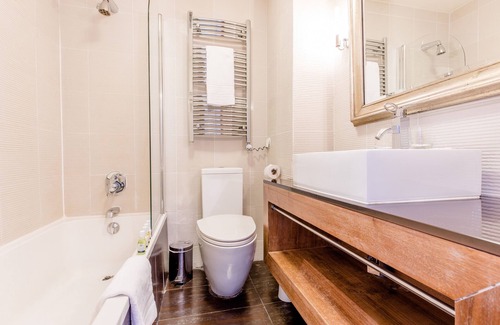 Mont-de-Lans Hotel | Madame Vacances Hotel Ibiza