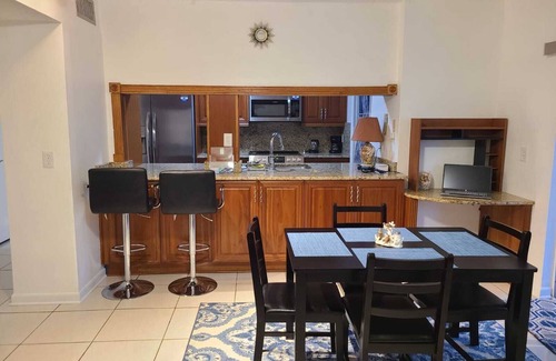 Madeira Beach Complejo | Madeira Beach Florida Vacation Rentals - ROYAL REXHOST RESORTS - Yacht Club