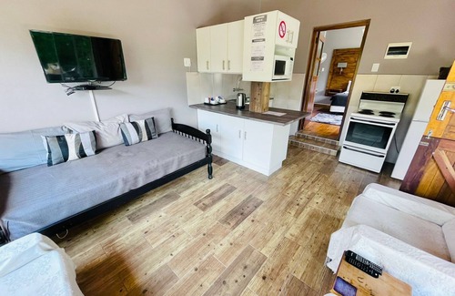Komani Casa | Madeira Bed