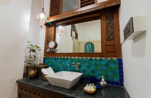 Vadodara Casa | Madhav Bagh - Royal Heritage Stay