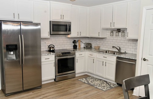 Madison Casa | Madison, Huntsville Alabama 4 Bedroom Vacation Rental on a 1 Acre Lot