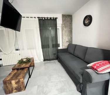 Aluche Apartamento | Madrid Confort Suites