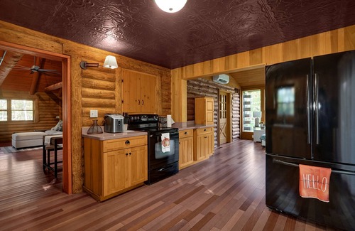 Lancaster Casa | Mae's Place