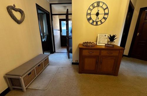 Porthcawl Casa | Maesllan - A Spacious Holiday Home in Porthcawl - 5 bedrooms, sleeps up to 10 people