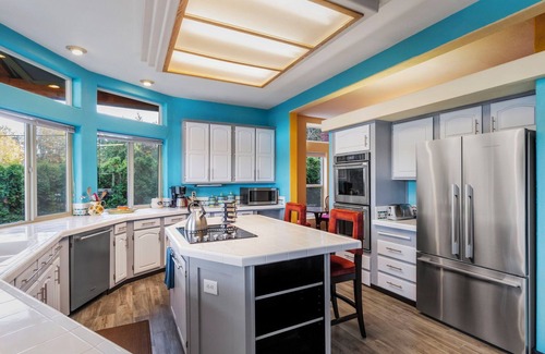 Kingston Casa | Magical 4 Bed Beachfront Cottage Getaway