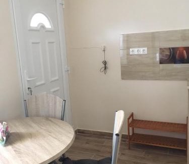 Sarvar Apartamento | Magnólia Apartman