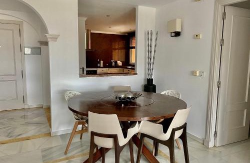 Nueva Andalucia Apartamento | Magna Marbella Golf Resort Apartment