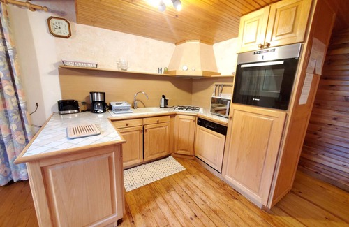 Besse-et-Saint-Anastaise Chalet De Esquí | MAGNIFIQUE CHALET DE VACANCES ( Sapinière)