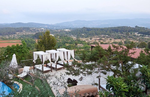 Sant Antoni de Portmany Villa | Magnífica villa Beia con piscina, barbacoa, gimnasio, billar, tenis y futbolín