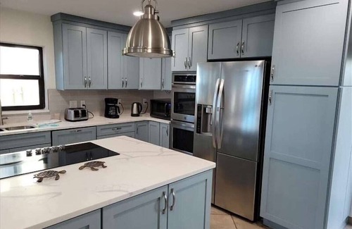 Englewood Casa | Magnificent Beachfront home with large internal and external living space