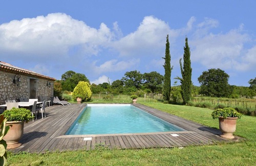 Viols-en-Laval Villa | Magnífica masía con piscina y jardín privados