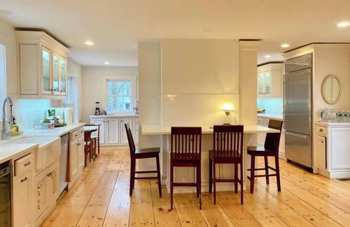 Hopewell Junction Casa | Magnificent historic mansion with amazing barn