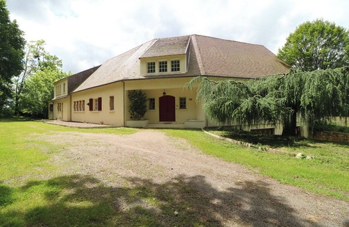 Vierzon Cama Y Desayuno | Magnificent suite in a splendid upmarket gîte