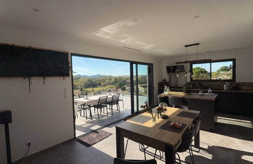 Montfrin Casa | Magnificent village house