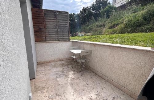 Givors Apartamento | Magnifique appartement avec jardin et terrasse