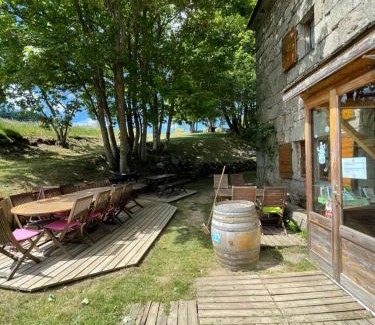 Devesset Chalet De Esquí | Magnifique gite 14 personnes en bord de lac