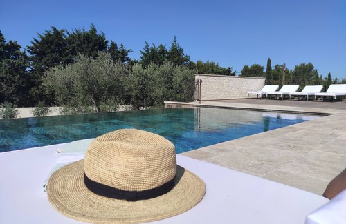 Fontvieille Villa | Magnifique Mas Contemporain