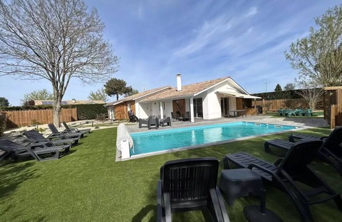 Cazaux Villa | Magnifique Villa 5 Chambres 4 Salles de Bains