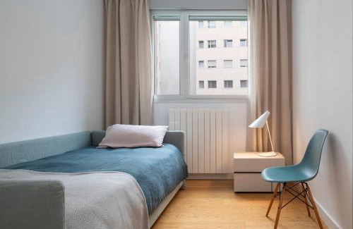 Giralda Sur Apartamento | Magno Apartment Ramón Carande- Private Parking included