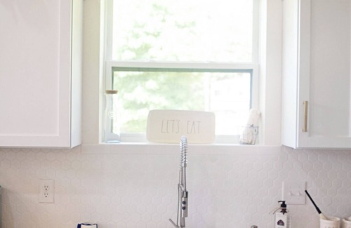 Redlick Casa | Magnolia Farmhouse - enjoy fresh air and Wi-Fi!