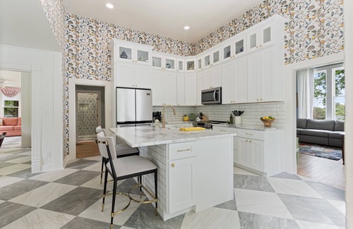Murfreesboro Casa | Magnolia Manor~Hot Tub~Fire Pit~Sleeps 16~GameRoom