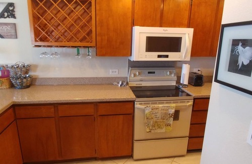 Maili Condominio | Maili Cove Beachfront Get Away: piscina, mar y puestas de sol