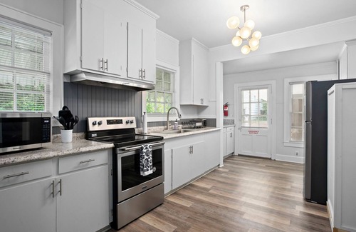 Laurel Casa | Main House at Mason Park across from Laurel's Dog Park