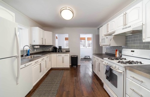 Bemus Point Casa | Main St Bemus-HOT TUB-1 Block from Lake