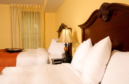Downtown Hotel | Main Street Inn