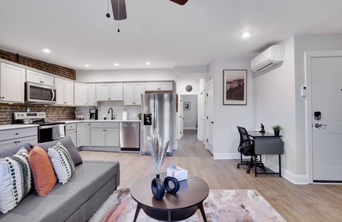 Stroudsburg Apartamento | Main Streets Finest Pt. 4