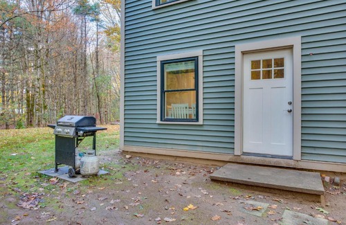 Saco Apartamento | Maine Escape with Grill, Near Skiing and Hiking!