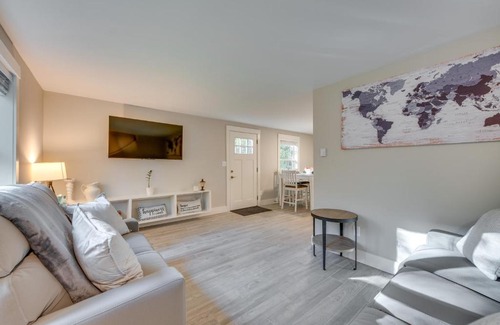 Saco Apartamento | Maine Escape with Grill, Near Skiing and Hiking!