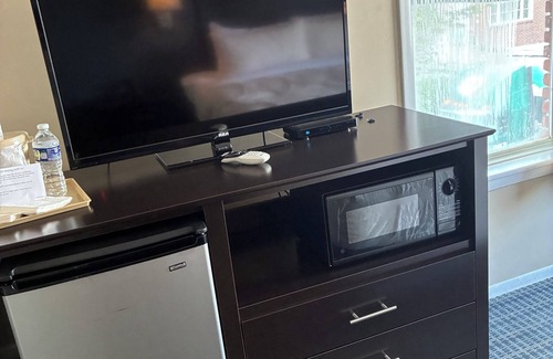 Phoenixville Hotel | Mainstay Inn