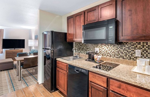 Dupont Hotel | MainStay Suites Denver International Airport