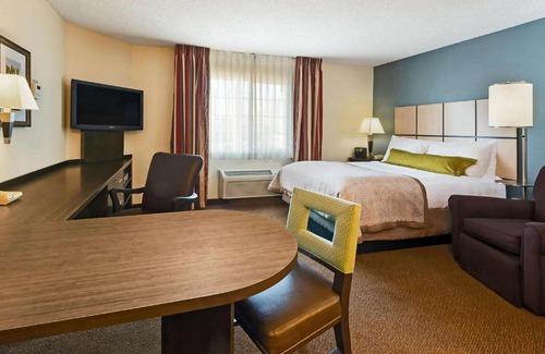 Overland Park Hotel | MainStay Suites- Kansas City Overland Park