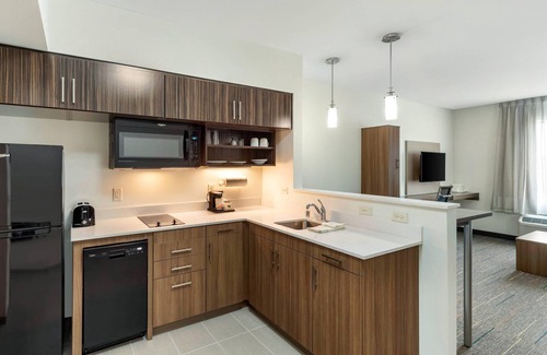 Lancaster Hotel | MainStay Suites Lancaster Dallas South