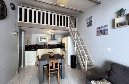 Saint-Hilaire-de-Riez Villa | Mais 2 rooms / mezzanine sleeps 4 SAINT HILAIRE DE RIEZ