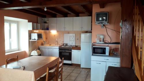 Landos Casa | Maison accueillante à Landos, 55 m², cheminée