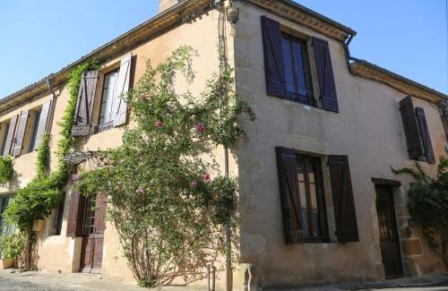 Saint-Macaire Casa | Maison atypique dans cité médiévale