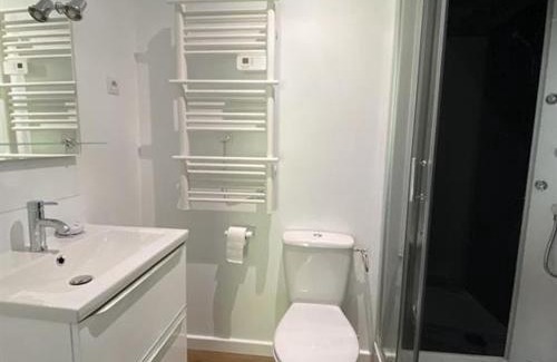 La Bree-les-Bains Casa | Maison au cœur de La Brée-les-Bains - 6 couchages, jardin clos, proche plage, WiFi gratuit - FR-1-246A-156