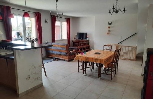 Cornillon Casa | Maison au coeur d'un domaine viticole