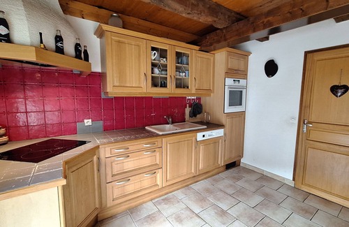 Vic-sur-Cere Casa | Maison Auvergnate, Cosy Avec Cheminée