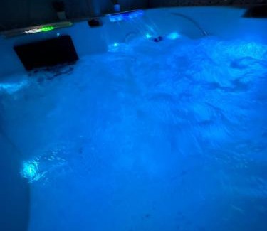 Maisdon-sur-Sevre Apartamento | Maison avec jacuzzi