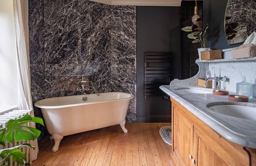 Chessy Villa | Maison Bourgeoise Cœur Village Pierres Dorées