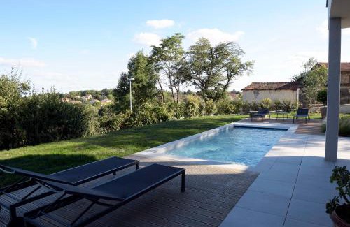 Saint-Genis-les-Ollieres Cama Y Desayuno | Maison Canopée