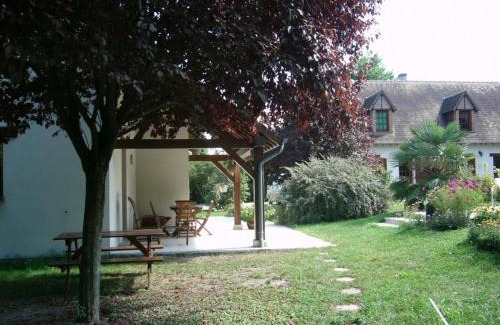 Contres Casa | Maison calme à Contres avec piscine et jardin près de Blois - FR-1-491-465